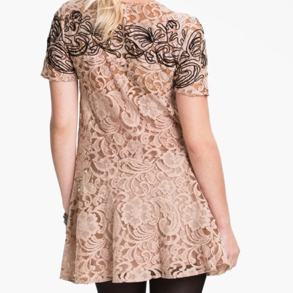 FREE PEOPLE Beautiful Dreamer Cream Floral Lace Black Boho Embroidered Dresss